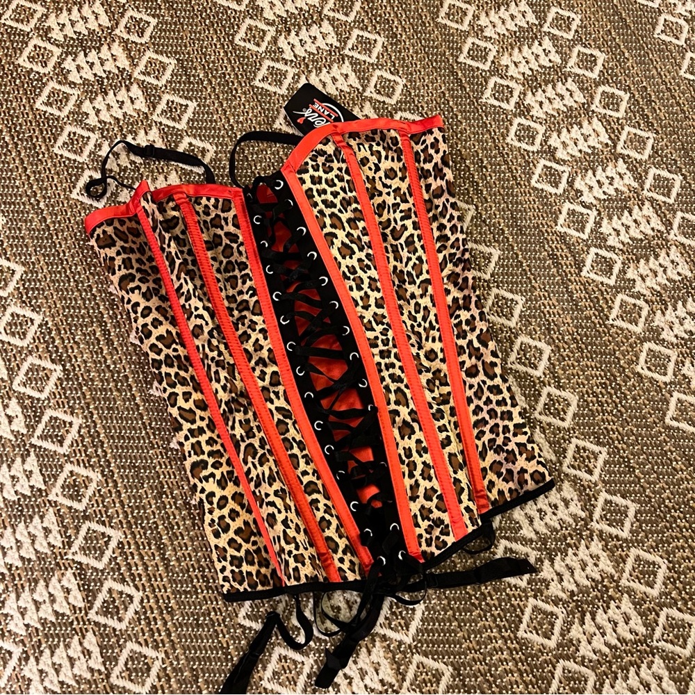 NWT 34C Reversible Corset Red & Leopard Print Lovers Lane